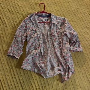 Croft&Barrow size M women’s button up.